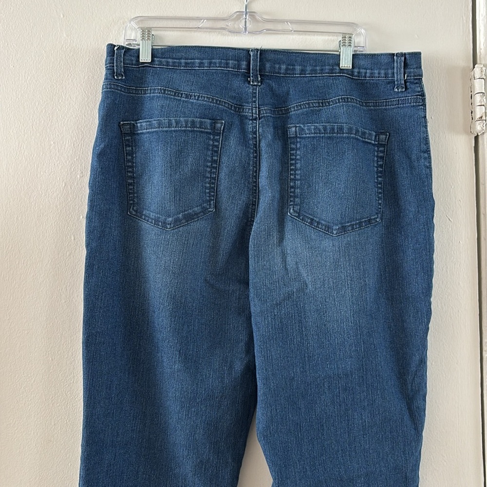 Gloria Vanderbilt Amadan Jeans Size 18 (232) - Picture 3 of 6